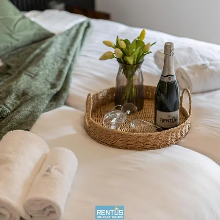 Moca - Peaceful Enjoyment, Close To Everything In Casa de Férias Nieuwpoort