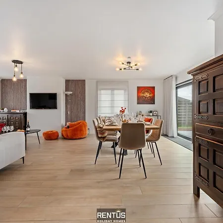 Moca - Peaceful Enjoyment, Close To Everything In Prázdninový dům *