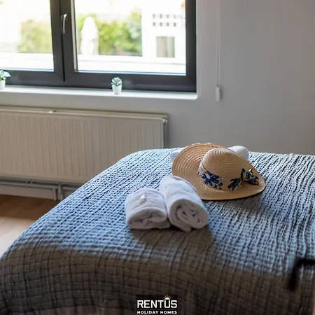 Moca - Peaceful Enjoyment, Close To Everything In *